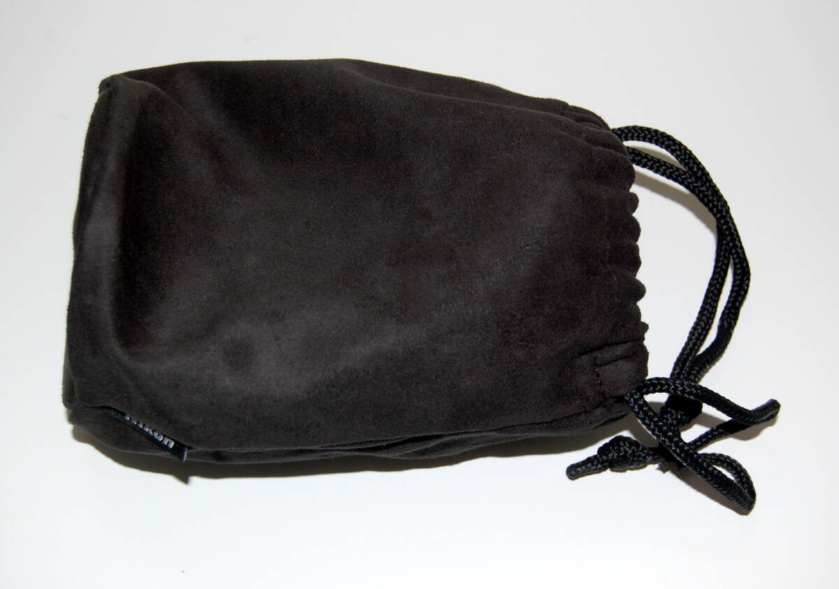 ◎◎◎ニコン純正レンズポーチです　　1◎◎◎