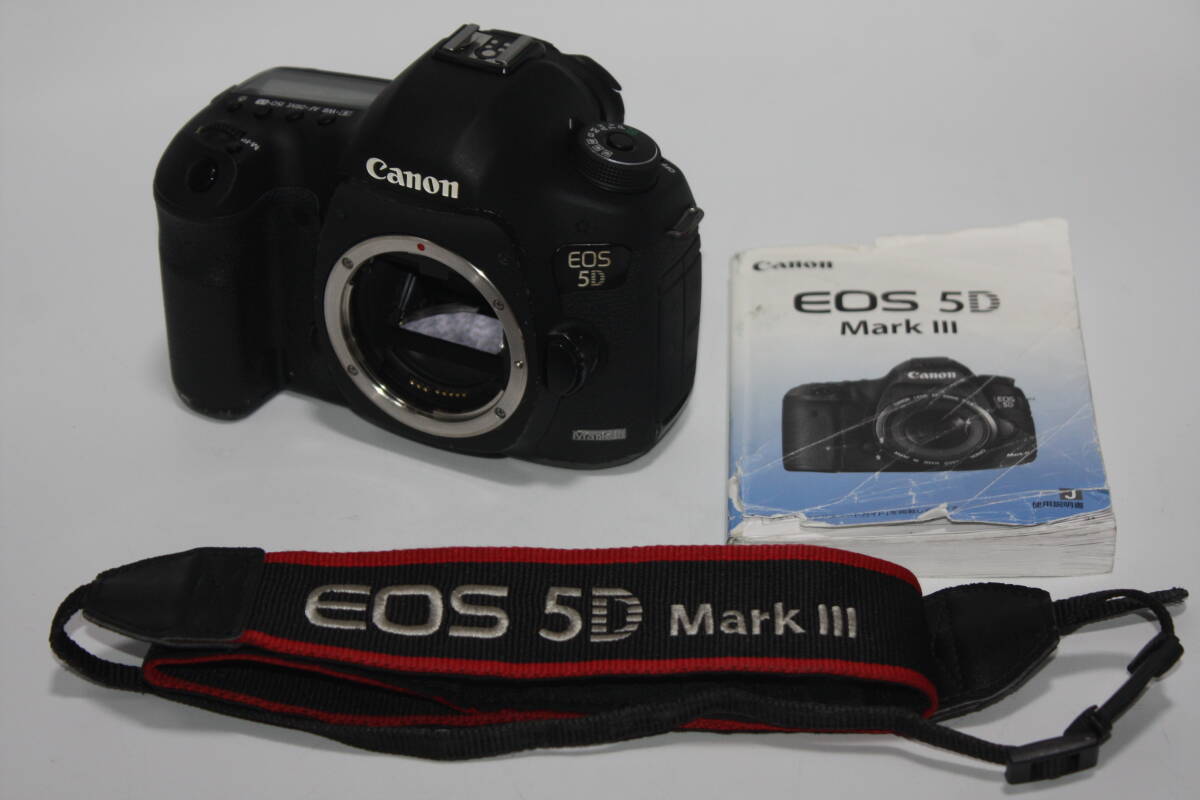Canon EOS 5D MARK III　デジタル一眼レフカメラ ボディ　取説付き　（検索：キャノン、ビデオカメラ、 LC-E6、LP-E6P、LP-E6N、PXW）
