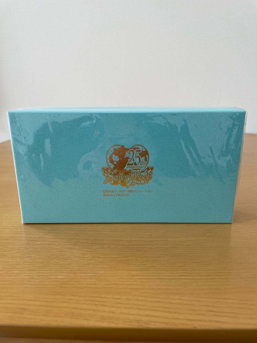 セーラームーン うさぎお布団柄ラウンド財布　