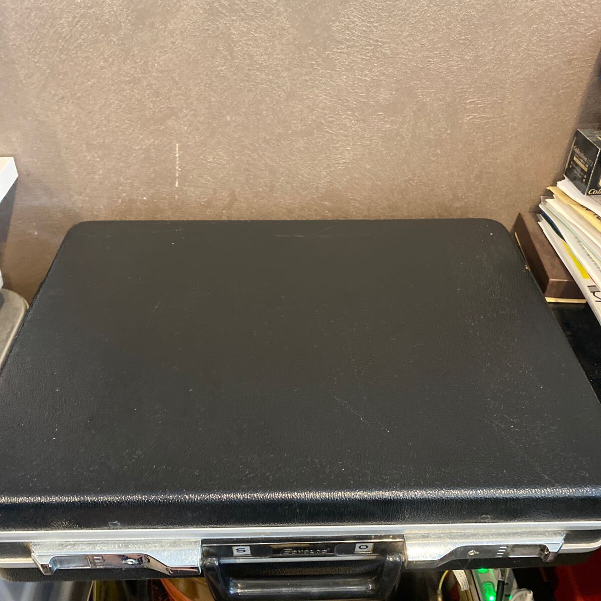 アタッシュケース ビンテージ ハードケース ビジネス