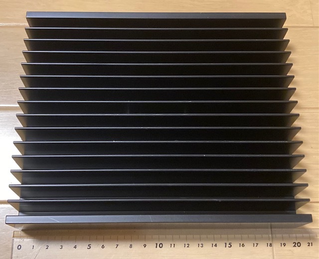 中古 大型ヒートシンク ブラック ② 200mm × 160mm × 40mm 1台