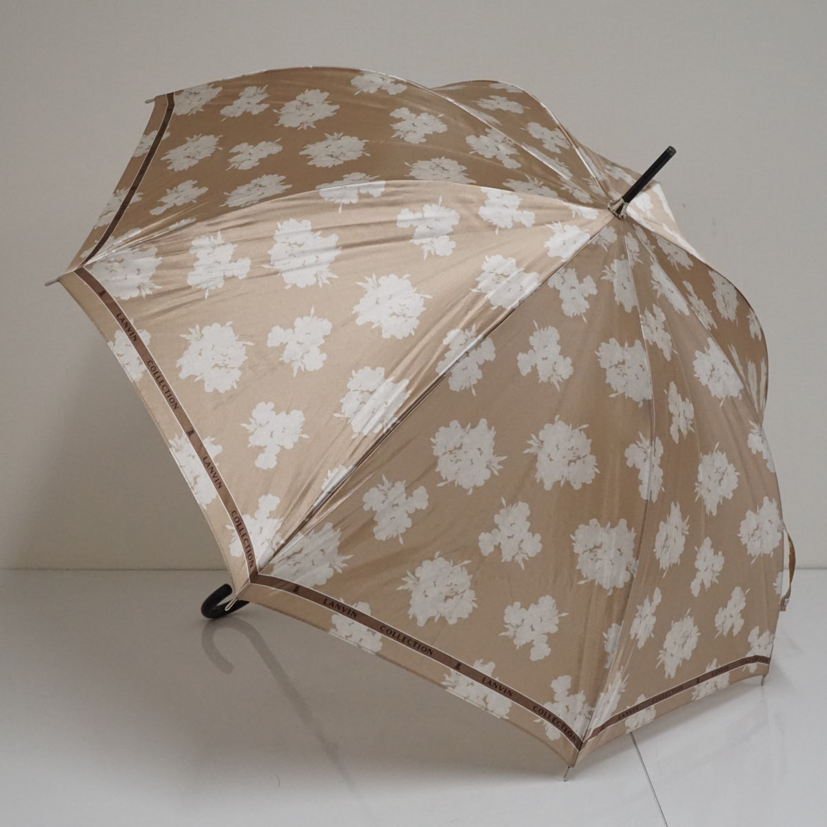 耐風傘 LANVIN COLLECTION ランバンコレクション USED美品 フラワー ベージュ 軽量 グラス骨 60cm S2746