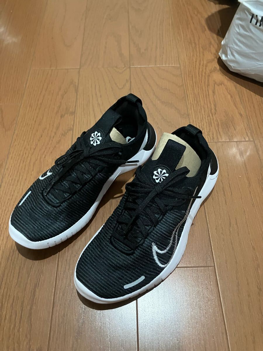 Nike Freerun Flyknit 24.0 ランニングシューズ 黒　レディース