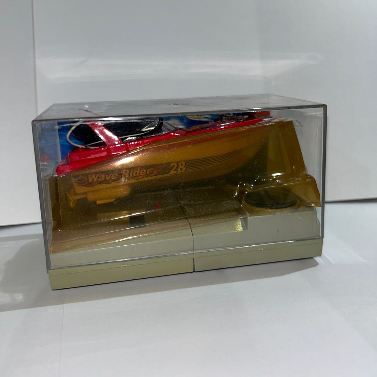 中古 スーパーレーシング！R/Cボート　ラジコン！Wave Rider♪未チェック