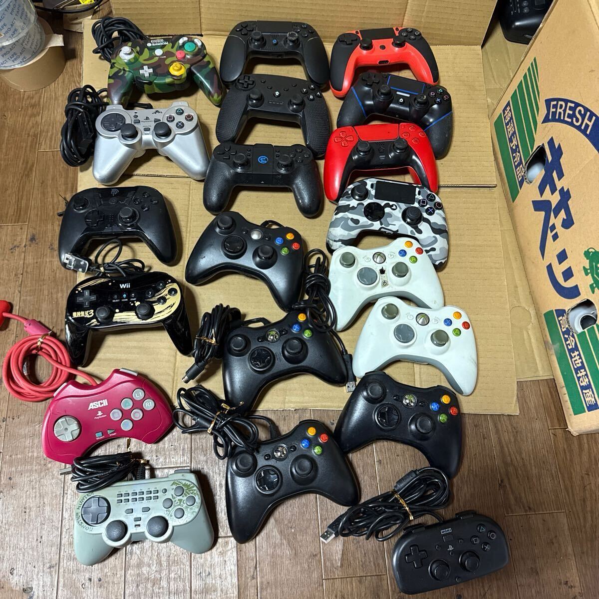 あ-8353）ゲーム用コントローラー　色々　まとめ20個セット　動作未確認　ジャンク