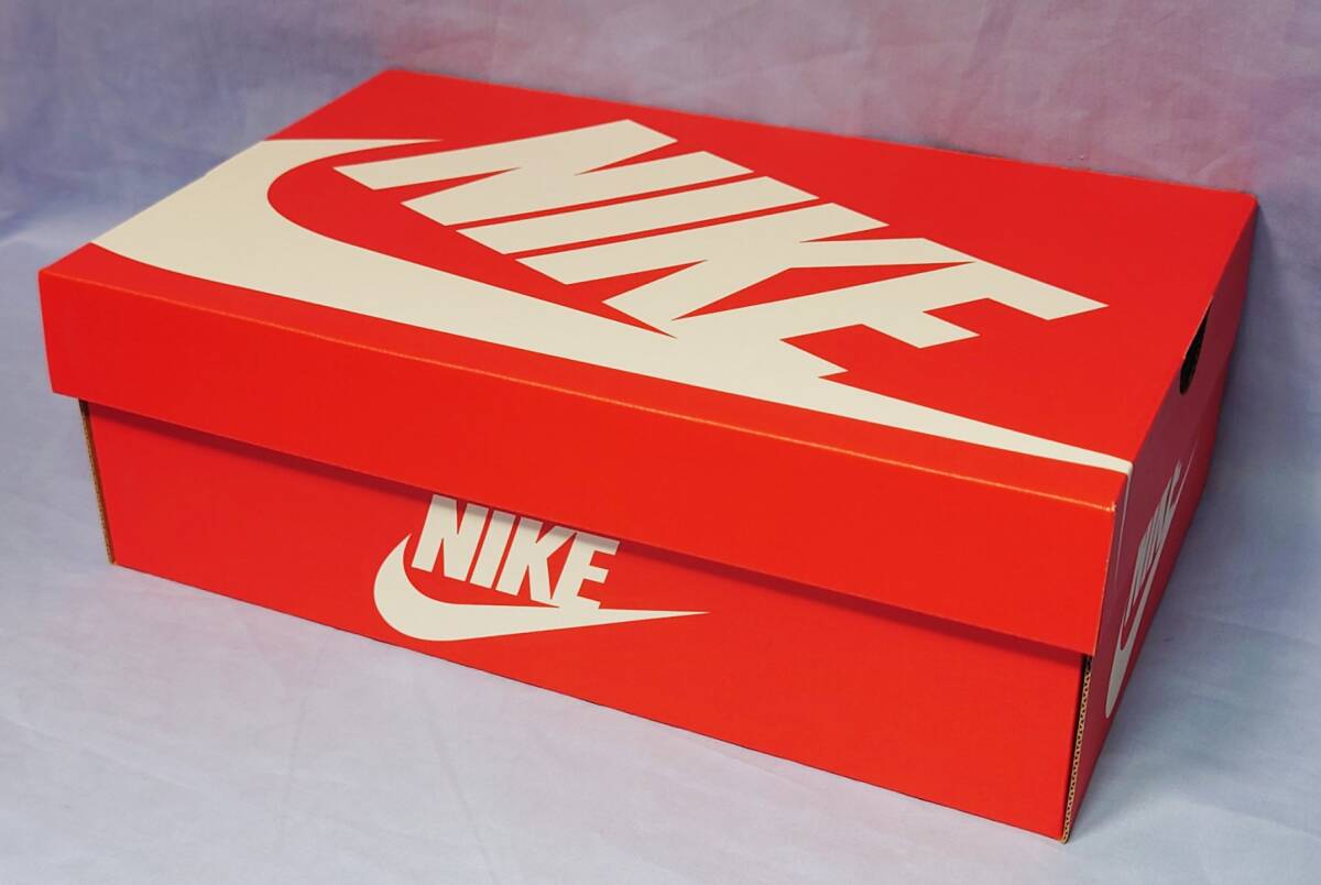 ナイキ NIKE TC 7900 空箱 SAIL/SAIL-BLACK 24.5cm ウィメンズ スニーカー