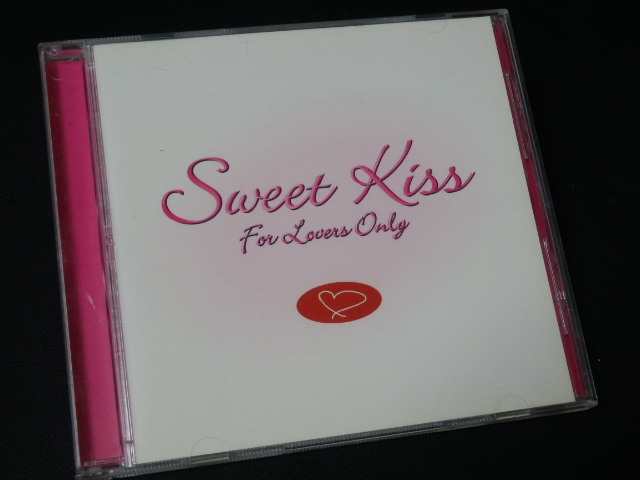 【洋楽オムニバスCD】 『Sweet Kiss ～for lovers only～』 I Honestly Love You / Olivia Newton John 他 CD-16706