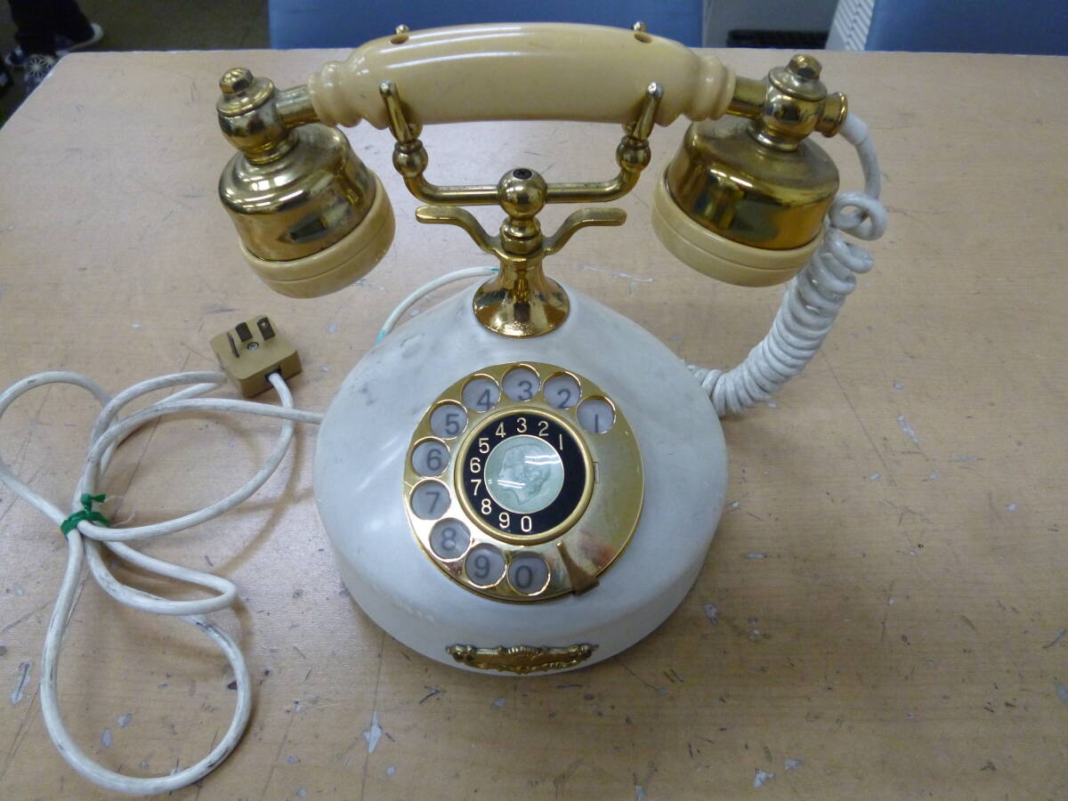 中古ジャンク 日立 シモール 電話機 HIA-550A2 アンティーク [M-116] 送料無料(北海道沖縄・離島佐川急便中継料金がかかる地域は除く)