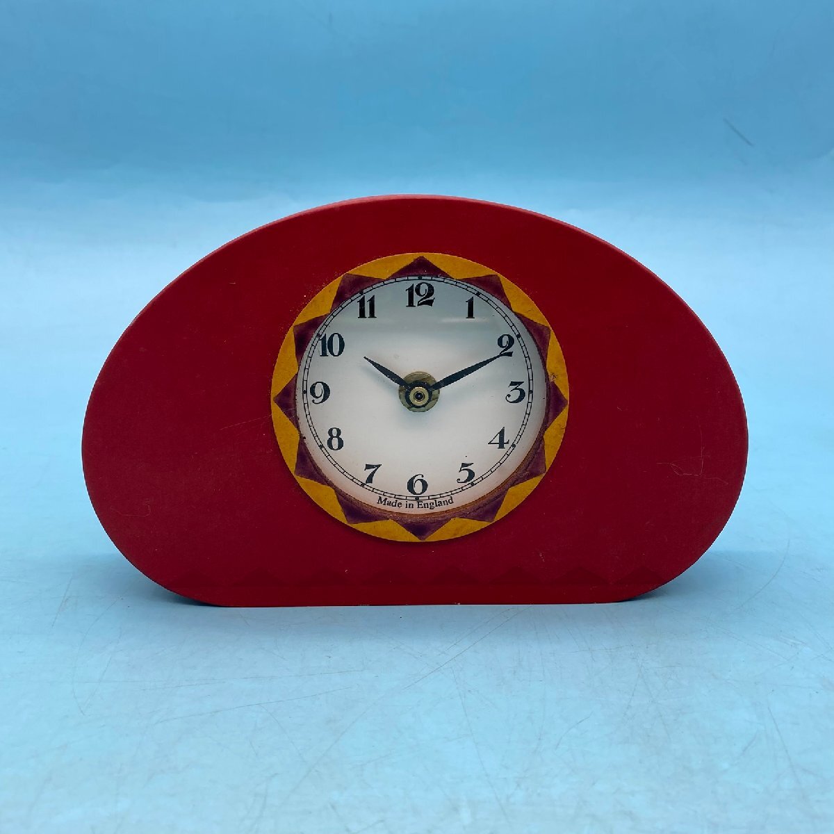 【17884Q059】idee イデー ウッド 置き時計 Mede in England 赤 木製 インテリア アンティーク コレクション 単3電池使用 動作確認済み