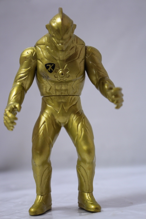 【ウルトラマン】TK SAPKID Original Sofvinyl Doll Mambelial Kaiser Belial　ゴールド　ソフビ人形 ウルトラマン　カイザーベリアル