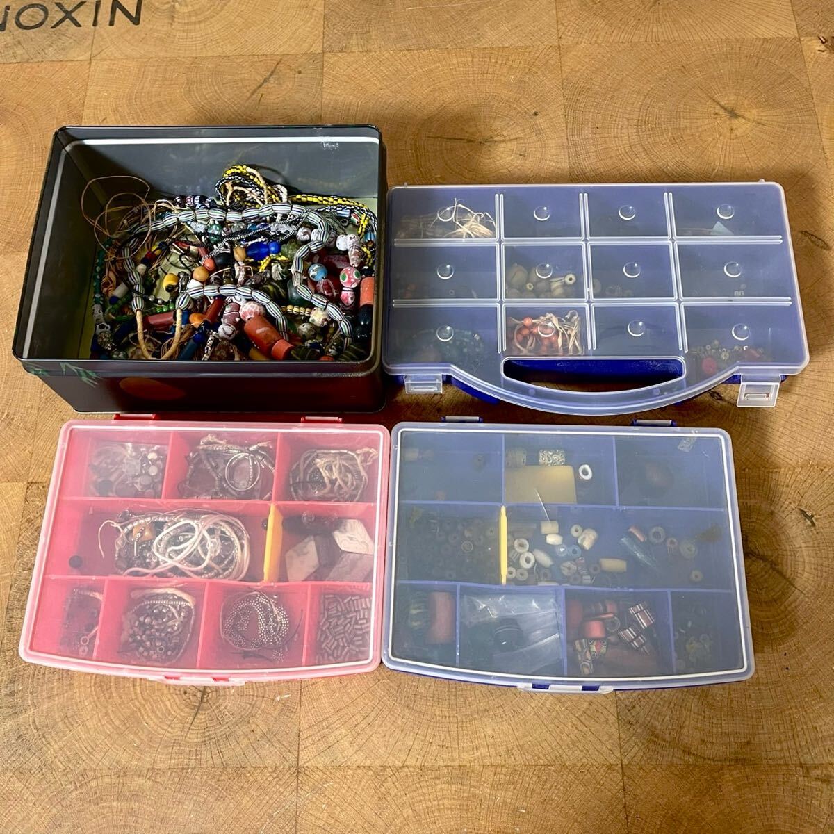 骨董/アンティーク アンティークビーズ/蜻蛉玉/トンボ玉/とんぼ玉 シェブロン/サンドビーズ/ホワイトハート/カレンシルバーなど大量まとめ