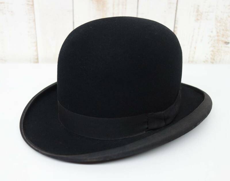 VINTAGE ヨーロッパ古着 ＊FRANCE フランス　 ＊Bowler Hat ボーラーハット　 ＊GRESSEL-FALCH / Guebwiller ＊お色　ブラック系 52cm 