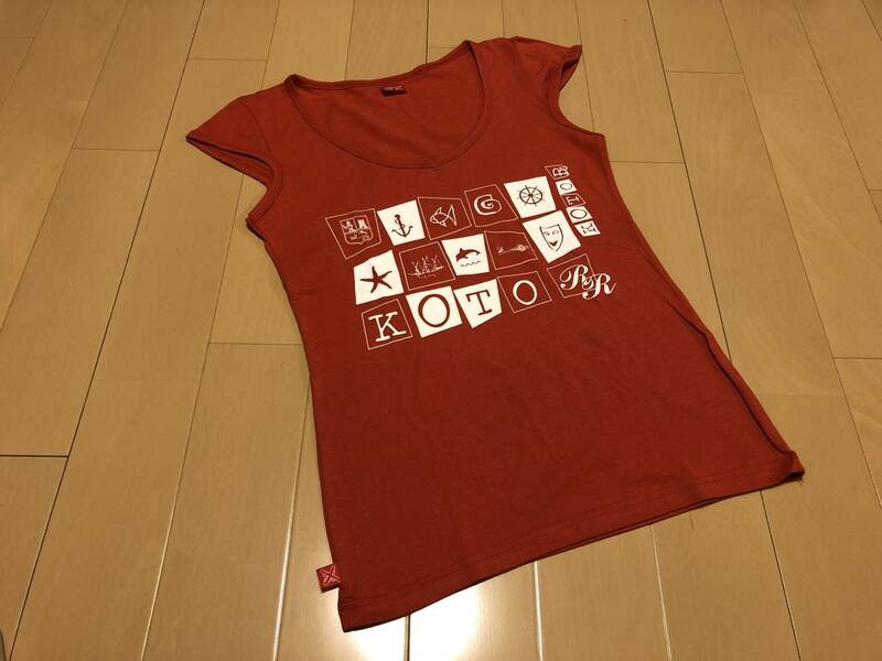 ●○ 新品 世界の観光地 モンテネグロ コトル VネックTシャツ 親子コーデ XL 朱色 赤茶色 レンガ色 ○●