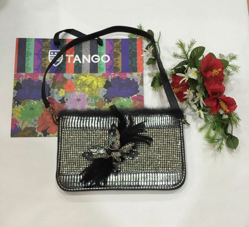 【新品一点物】タイ ハイブランド「TANGO タンゴ」5.2万 ショルダーバッグ 本革 ワニ革 パイソン ブラック ビジュー