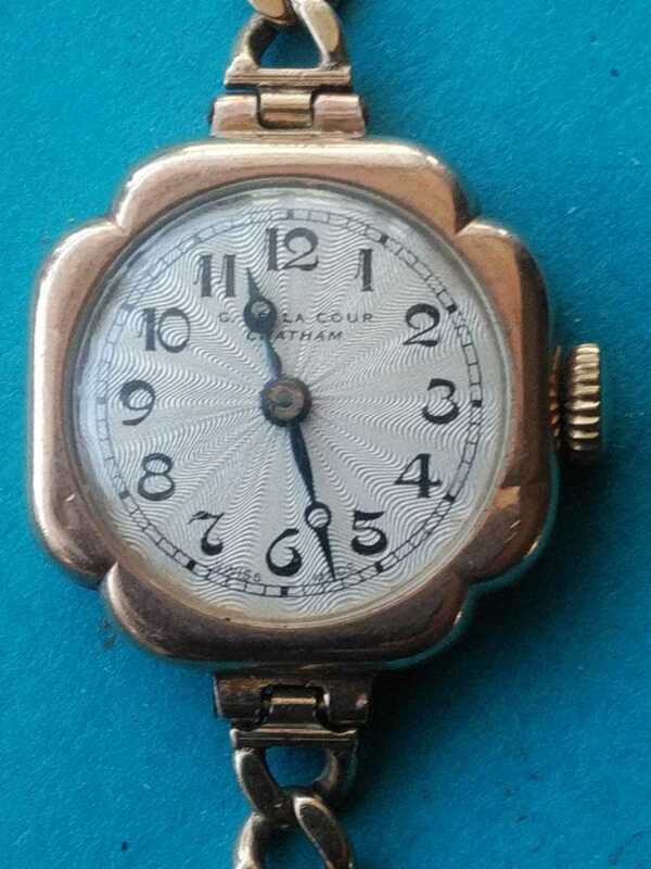 希少品　　ドゥラクール G DE LA COUR フラワー 9Ｋ 　ヴィンテージ レディース　手巻き腕時計　