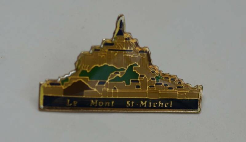 ビンテージ ピンバッジ LE MONT SAINT MICHEL