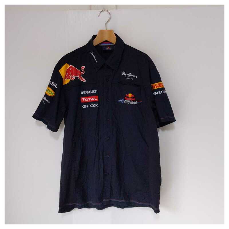 ☆良品☆ 希少レッドブル Pepe Jeans ボタンダウン 襟付きピットシャツ RED BULL レーシングチーム サイズM 黒