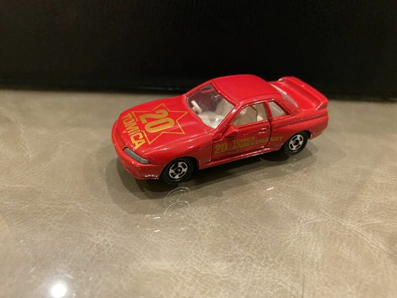 TOMICA NISSAN　SKYLINE　GT-R 20周年記念モデル　1/59　トミカ20　箱無し