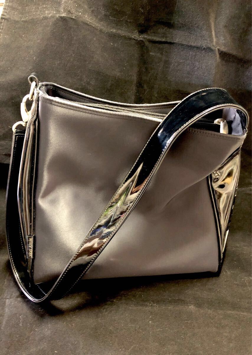 ハンドバッグ　ブラック　Mon Amie 80サイズ