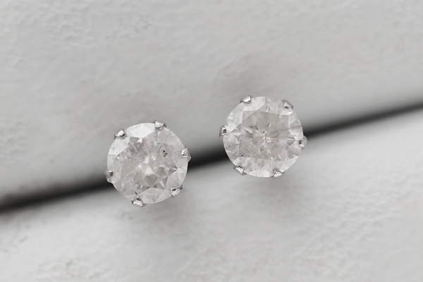 お買い得◎プラチナ900 ダイヤモンド 計0.4ctスタッドピアス Pt900 ダイヤピアス 各0.2ct 一粒ダイヤピアス ミニピアス 天然ダイヤ