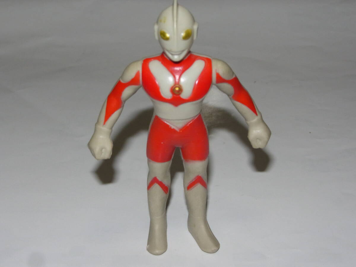 円谷プロ　ウルトラマン　B