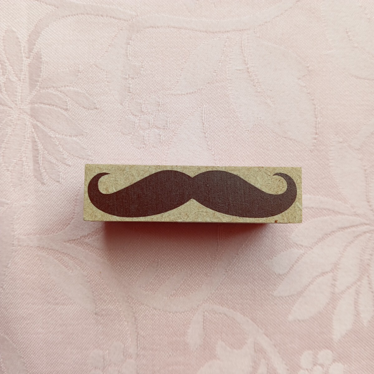 東京アンティーク♪　スタンプ　**ひげモチーフ**