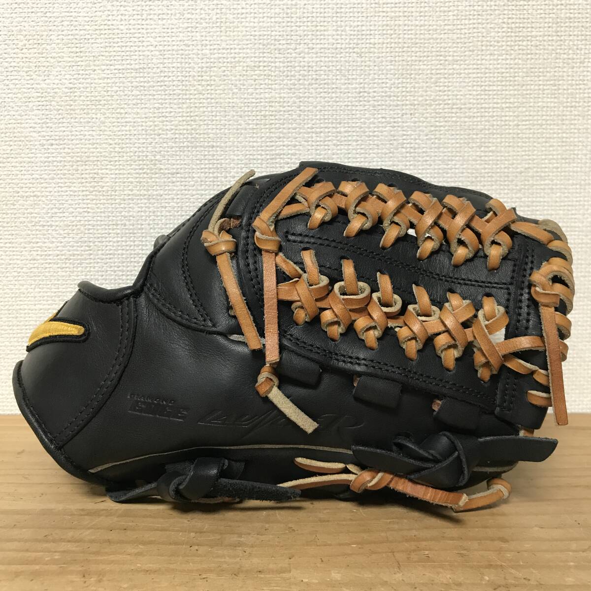 美品◆レア◆NIKE DIAMOND EDGE 貫 一般軟式 内野手用 グラブ グローブ 右投げ ナイキ ダイヤモンドエッジ 野球