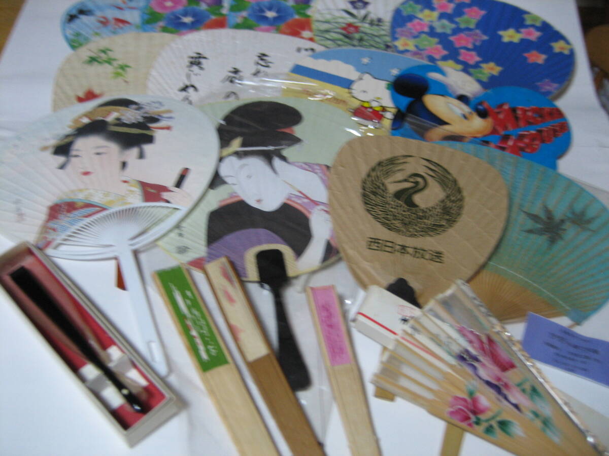 うちわ　１３本　扇子　６本　（歌麿筆　蔦重うちわ未使用）　