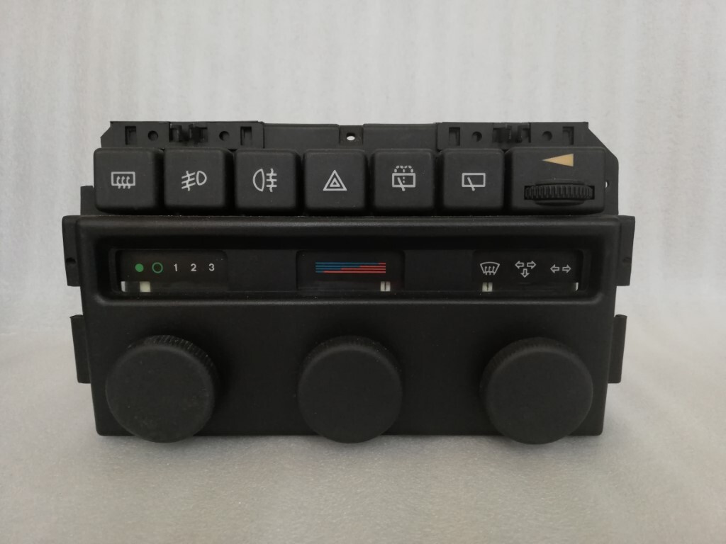 LANCIA DELTA エアコンスイッチ ランチアデルタ
