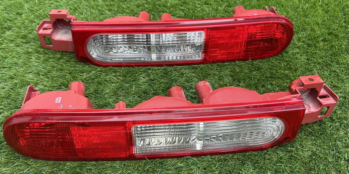 ジャンク！日産☆ニッサン Z12 キューブ 純正 左右 テールランプ STANLEY P8187