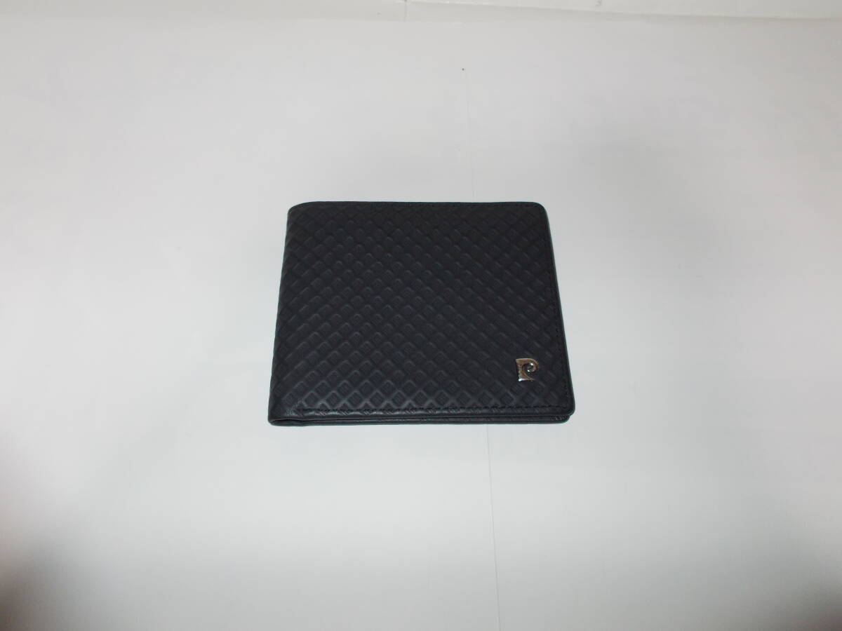 ●Pierre Cardin/ピエール カルダン【二つ折り財布】黒●