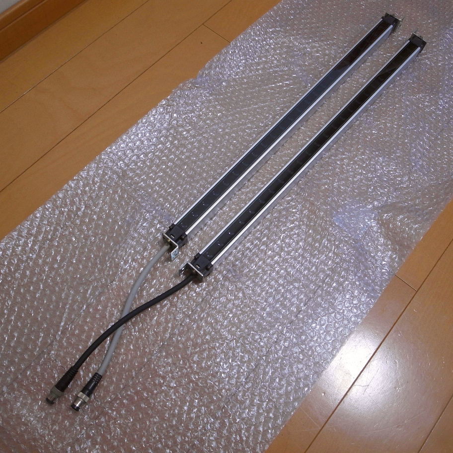TAKEX スリムタイプ ワイドエリアセンサ SS20-T24 中古品