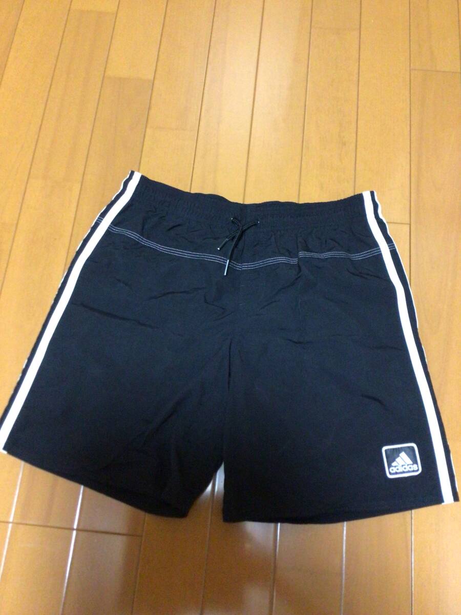 美品　アディダス　adidas　スイムウエア　水着　海水パンツ　160cm ブラック　 黒色　