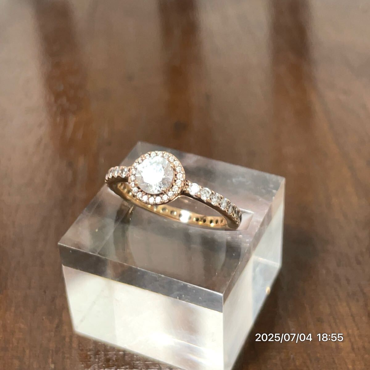 PANDORA パンドラ ALE サークル調 ラインストーン ゴールドカラー系 リング 指輪 アクセサリー 装飾品 ファッション 小物