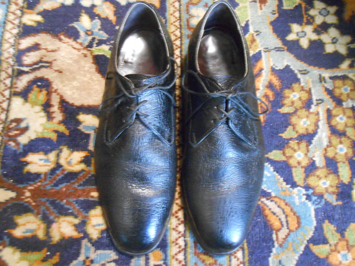 とても美品 レアモデル ビンテージ 米国 Florsheim Imperial カナダ製（恐らくJohn McHale製）稀少革使用の黒のプレントー 約27cm