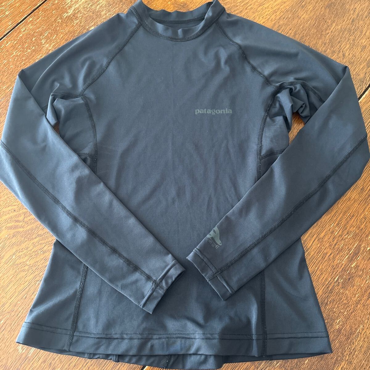 パタゴニア　Patagonia ウィメンズ　ラッシュガード　XS レディース　 長袖　