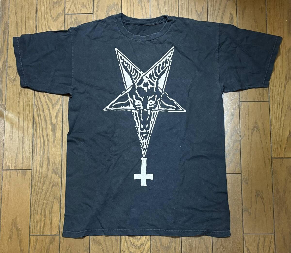 黒ヤギ　悪魔バフォメット　Tシャツ（メンズMサイズ）