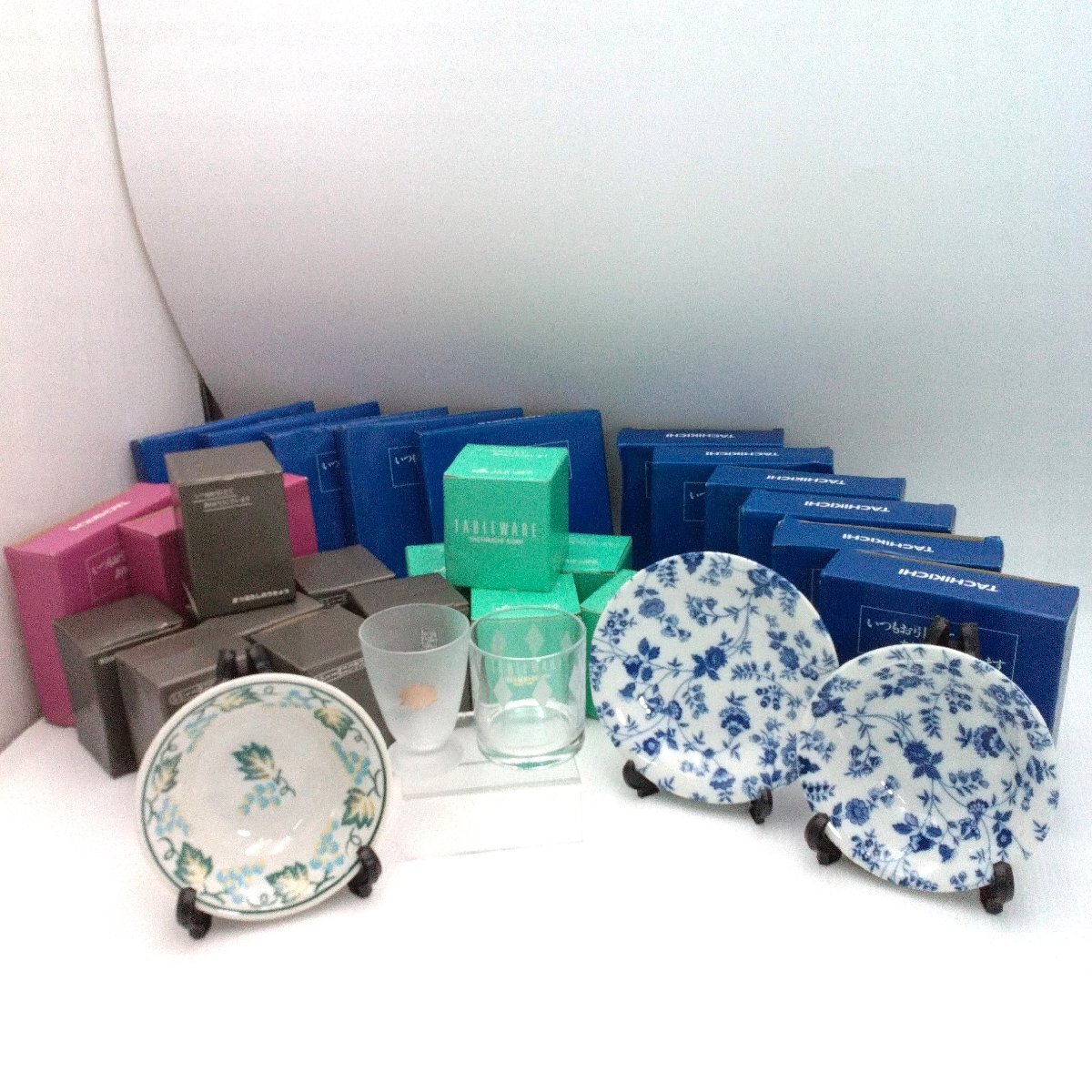たち吉 洋食器まとめ ボール プレート 皿 コップ グラス 計25点まとめ 未使用 TACHIKICHI 保管品 ボウル デザート レトロ 【道楽札幌】