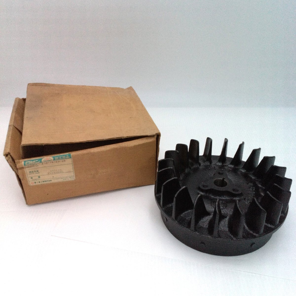 ロビン純正 「フライホイール」 「213-70123-08」箱入り保管品 現品のみ Robin 富士重工業 フライホイル パーツ FLYWHEEL【道楽札幌】