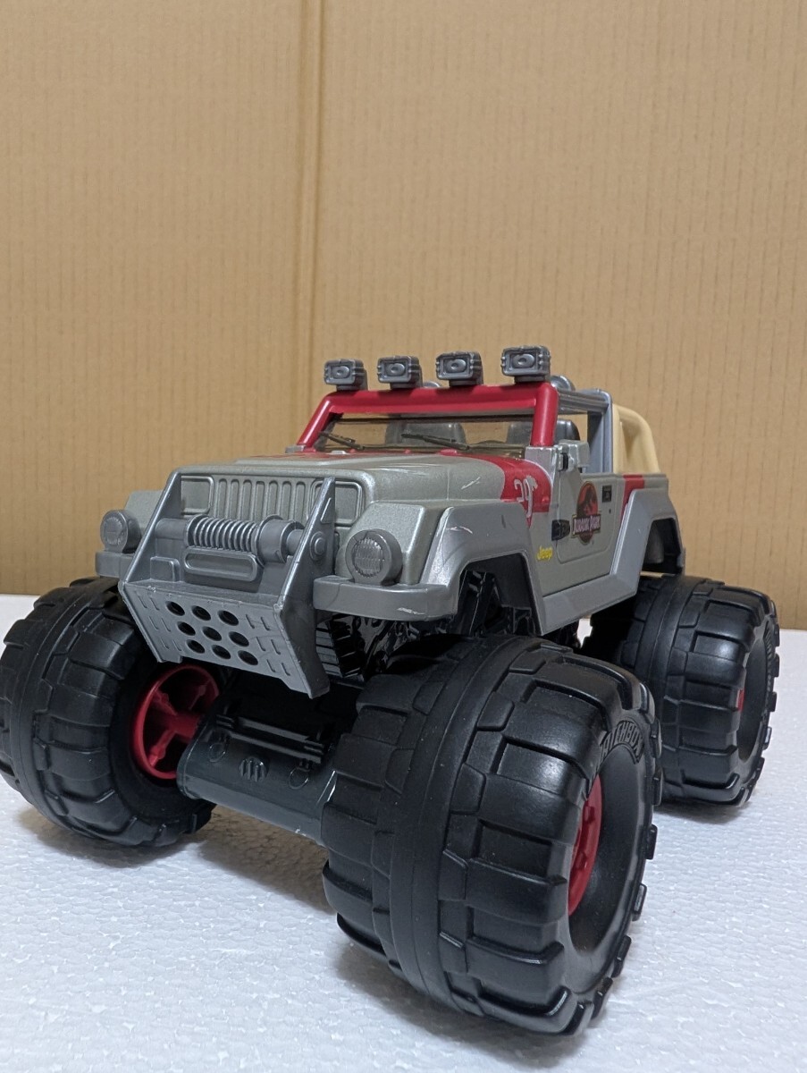 2013年 マッチボックス ジュラシックワールド 93 ジープ ラングラー 1:24 マテル MATEL 93 JEEP WRANGLER JURASSICPARK JURASSICWORLD