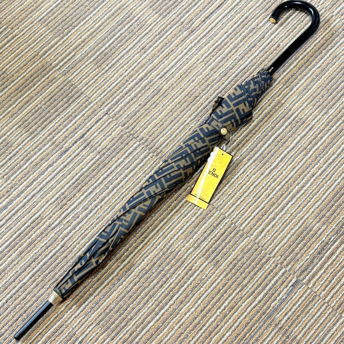 新品　極美品タグ付き　FENDI フェンディ ズッカ柄 FFロゴ 総柄　晴雨兼用長傘　開時104.収納時91cm