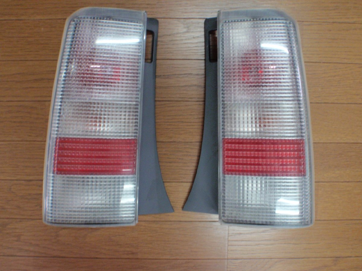ｂＢ　ＮＣＰ３５　ＮＣＰ３１　ＮＣＰ３０　テール　テールランプ　テールライト　左右セット　５２－１１８