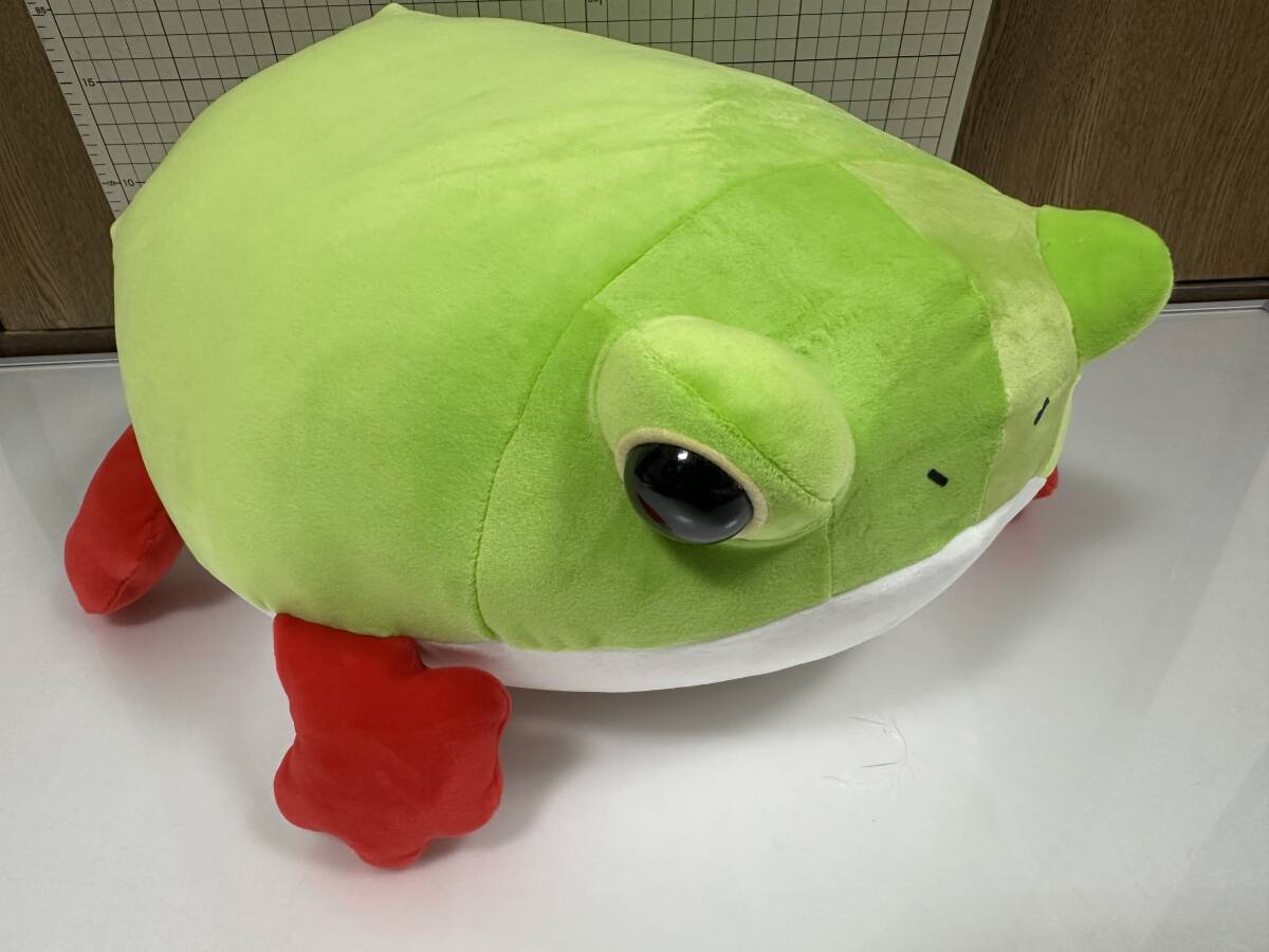 もちもちカエルクッション　カエル　爬虫類　ＢＩＧ　クッション　ぬいぐるみ