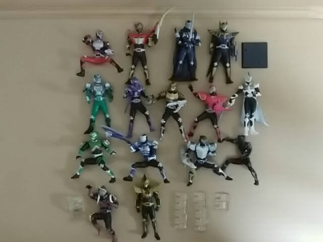 ★HG仮面ライダー龍騎 13人の仮面ライダー 龍騎 ナイト ゾルダ 王蛇 リュウガ他15体