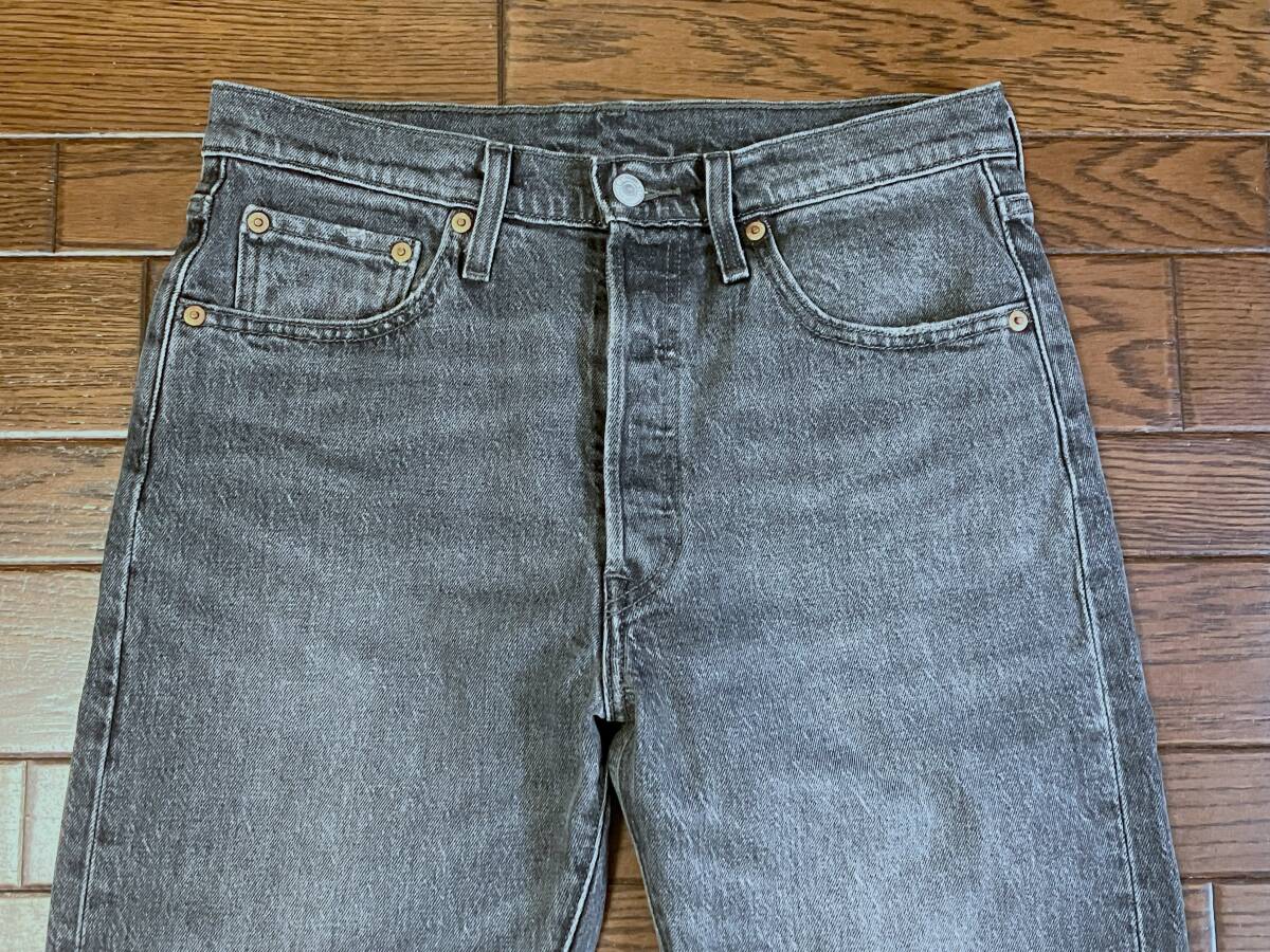 リーバイス Ｌｅｖｉ’ｓ ５０１ ｗ２８ ひげ落ち ストレッチ ブラック ジーンズ 黒 デニム パンツ 裾切りっぱなし ボタンフライ ジーパン