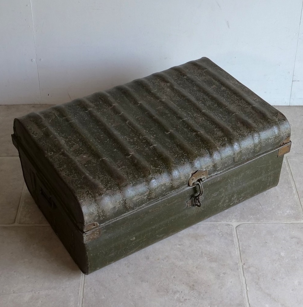 ミリタリー系 鉄のトランク スチールトランク 旅行トランク インダストリアル IRON TRUNK 古道具 インテリア 職人道具 -98