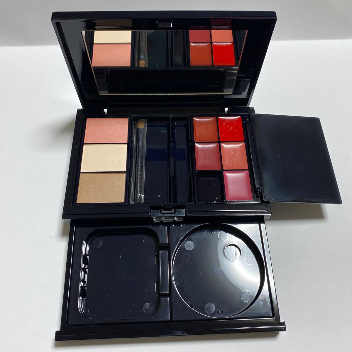 資生堂　ル・サックドルネ　ルージュシュペリエール　ファーラヴィサージュ　口紅　おしろい　ほお紅　パレット