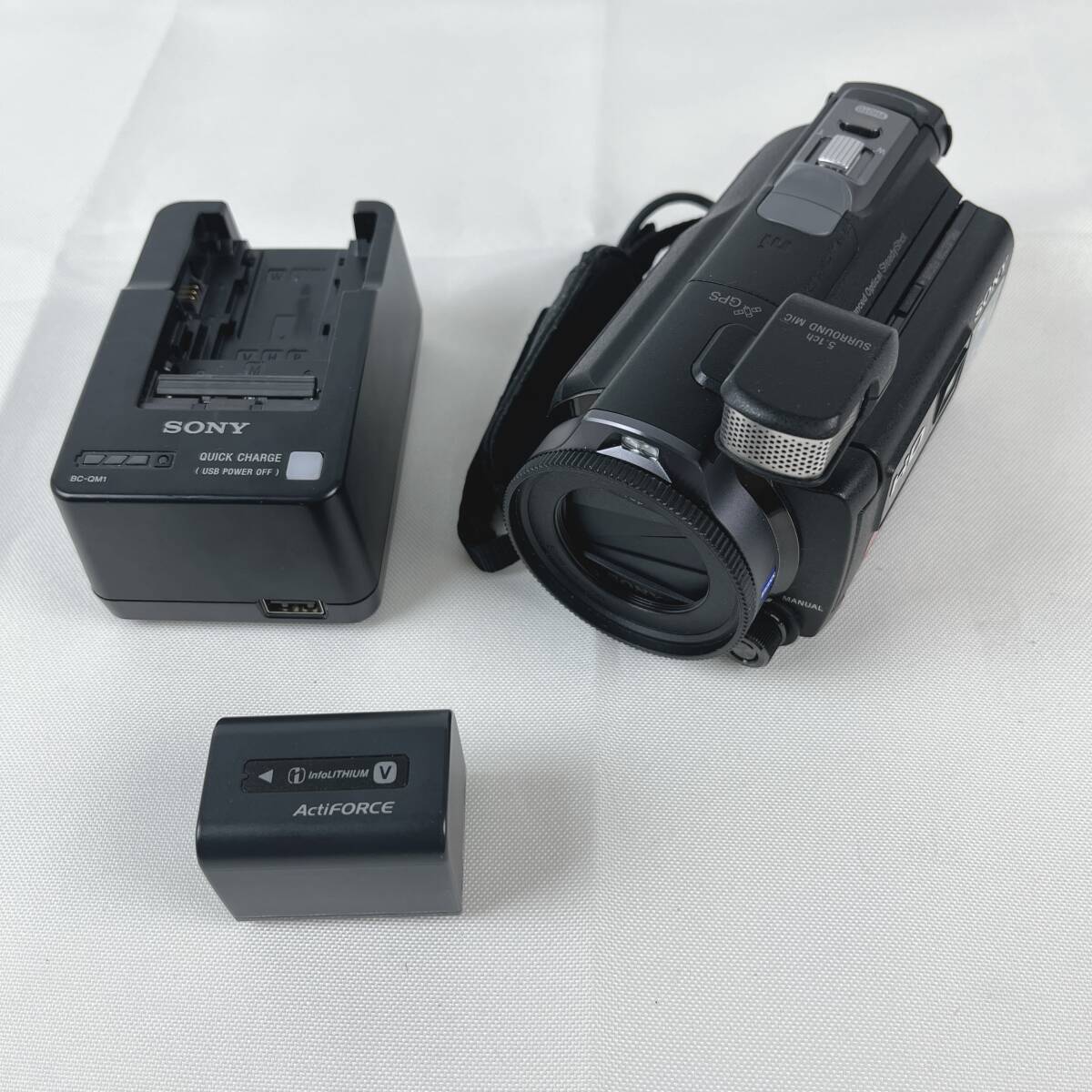 SONY　HDR-PJ790V　デジタルビデオカメラ　HDカメラ　バッテリー、充電器付属　ソニー