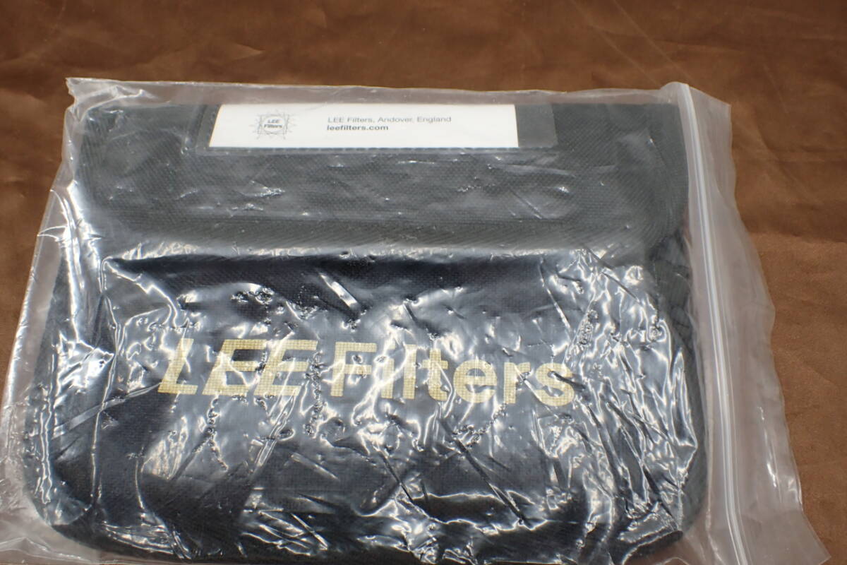 ①【店頭展示未開封品】LEE Filters リーフィルター 0.3ND 　Soft　Grad