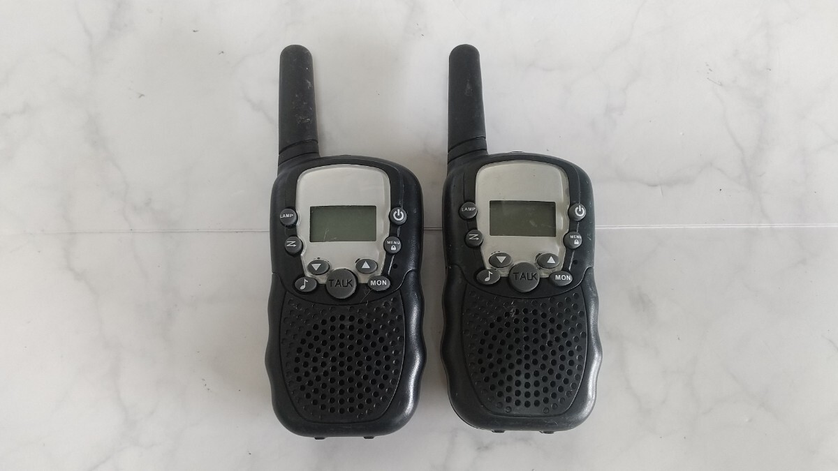 K4231 品番不明 トランシーバー2個セット/無線機/受信機/ 通電不可 現状品 JUNK 送料無料